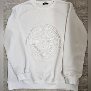 AOWOFS White Sweatshirt sz large